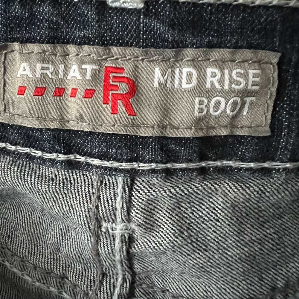 ARIAT Jeans FR. Flared style. - Picture 3 of 9
